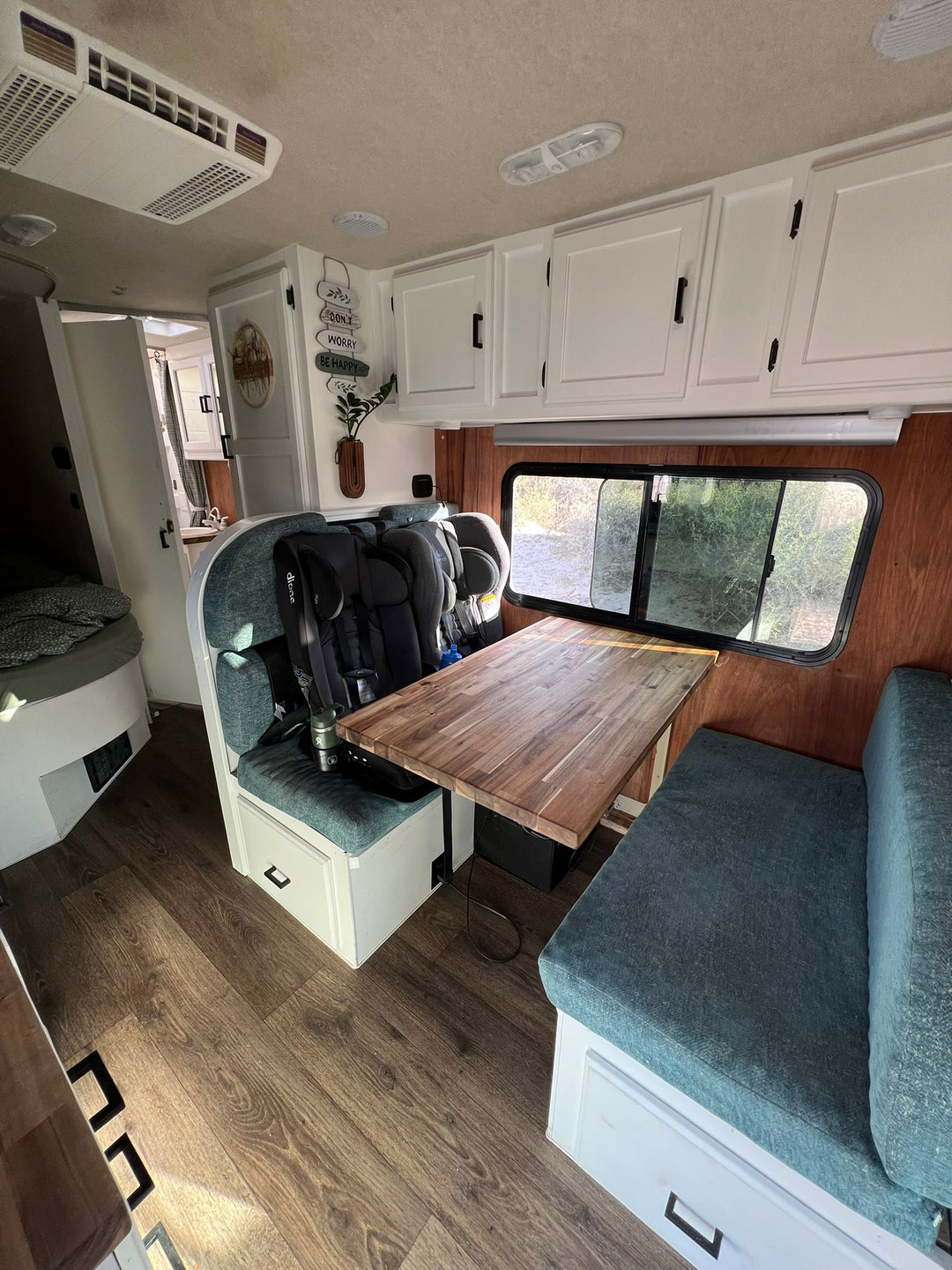 2016 Ford Adventurer 23RB