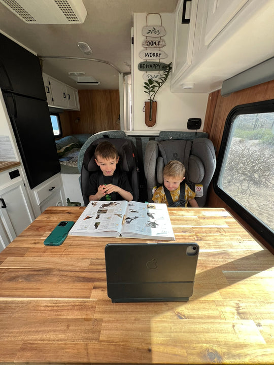 2016 Ford Adventurer 23RB